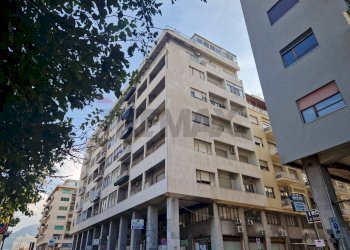 Edificio all\'aperto - Trilocale Via Francesco Crispi
 
84, Palermo - foto 18