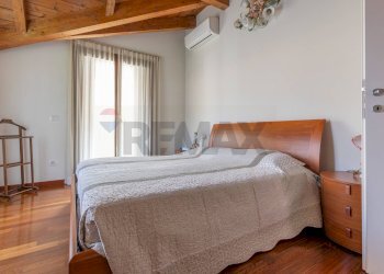 Camera / camera da letto - Villa Monte Nevoso
 
34/a, Gallarate - foto 9
