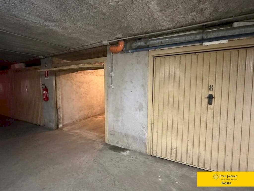 Foto 1 - Box Via Artanavaz
 
6, Aosta - foto 1