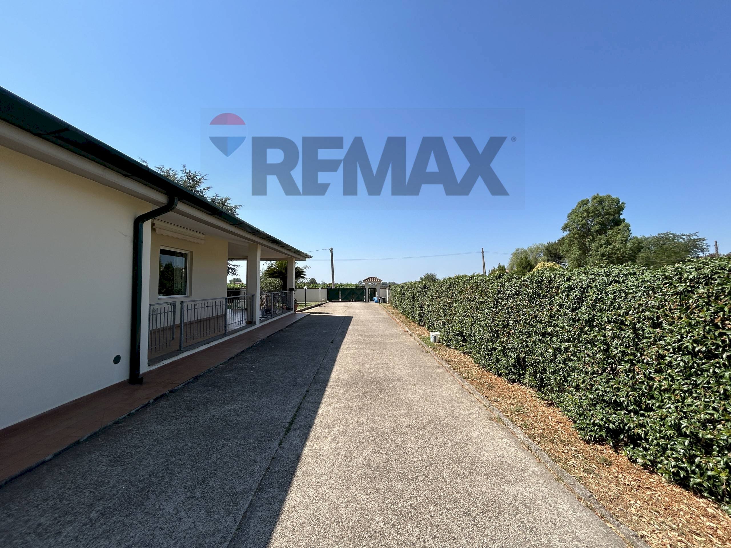Terrazza - Semi-detached house via retarola
 
99-101, Velletri - photo 2