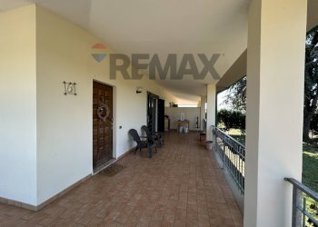 Terrazza - Semi-detached house via retarola
 
99-101, Velletri - photo 4