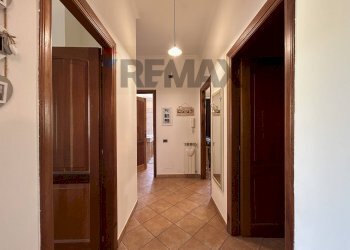 Hall / corridoio - Semi-detached house via retarola
 
99-101, Velletri - photo 21