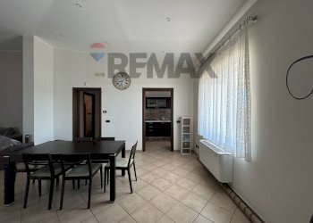 Sala da pranzo - Semi-detached house via retarola
 
99-101, Velletri - photo 90
