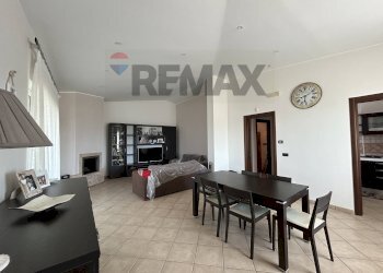 Sala da pranzo - Semi-detached house via retarola
 
99-101, Velletri - photo 91