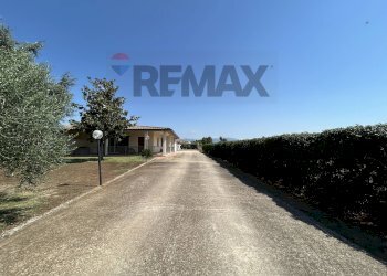 Casa all\'aperto - Semi-detached house via retarola
 
99-101, Velletri - photo 94