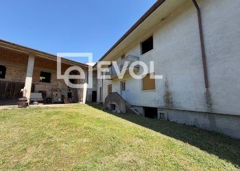 Foto 42 - Independent house via Santi Cosma e Damiano
 
11, Fagagna - photo 42
