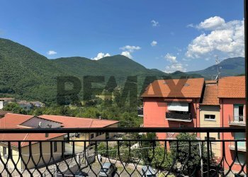 Vista delle montagne - Appartamento Viale Roma
 
9, Colli a Volturno - foto 6