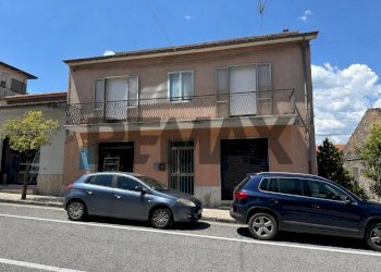 Casa all\'aperto - Commercial Premises Viale Roma
 
7, Colli a Volturno - photo 3