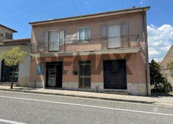 Casa all\'aperto - Commercial Premises Viale Roma
 
7, Colli a Volturno - photo 4