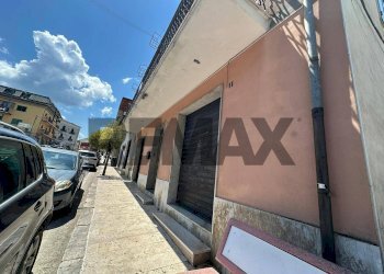 Edificio all\'aperto - Commercial Premises Viale Roma
 
7, Colli a Volturno - photo 7