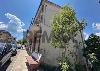Edificio all\'aperto - Commercial Premises Viale Roma
 
7, Colli a Volturno - photo 9