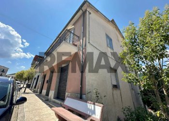 Casa all\'aperto - Commercial Premises Viale Roma
 
7, Colli a Volturno - photo 10
