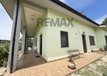 Casa all\'aperto - Villa contrada colle longo
 
45 F, Campobasso - photo 6
