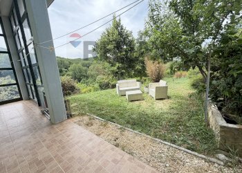 Giardino - Villa contrada colle longo
 
45 F, Campobasso - photo 25
