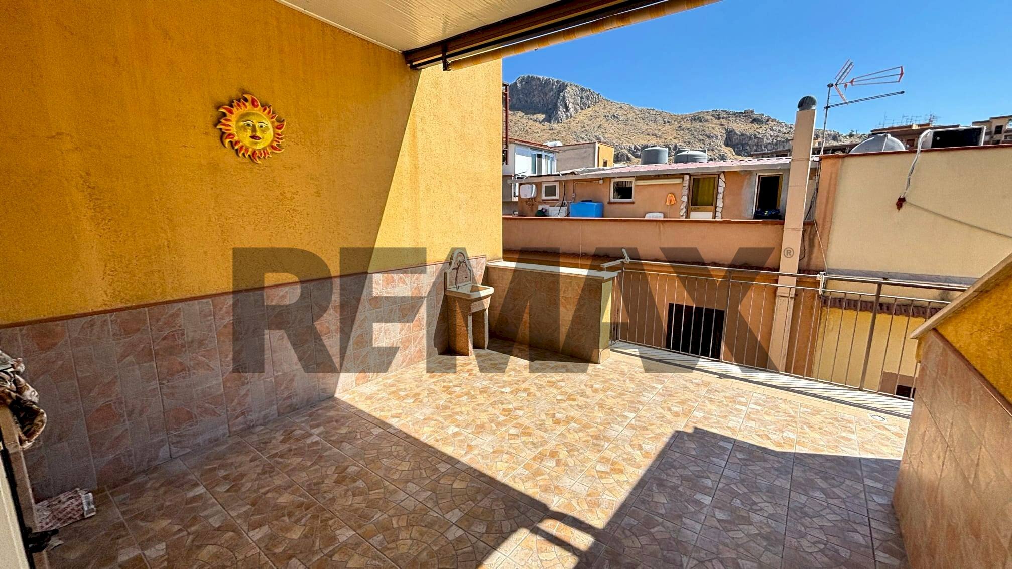 Terrazza - Three-room apartment piazza  Del Bono
 
9, Palermo - photo 1