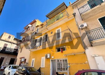 Edificio all\'aperto - Three-room apartment piazza  Del Bono
 
9, Palermo - photo 7