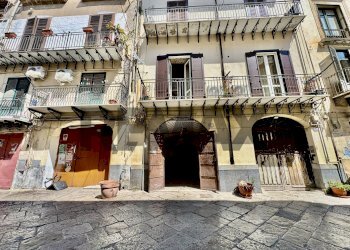 Edificio all\'aperto - Warehouse Via Del Bosco
 
37, Palermo - photo 1