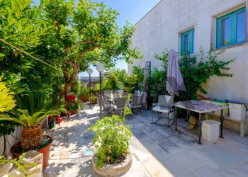 Terrazza - Baita via Monte Sabotino
 
86/88, Alberobello - foto 17