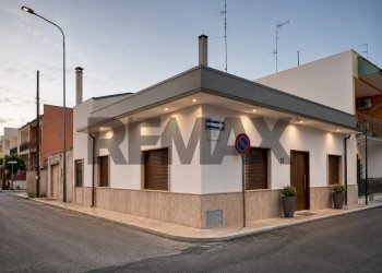 Casa all\'aperto - Independent house Via Alessandro Volta
 
42, Cellamare - photo 1