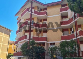 Edificio all\'aperto - Three-room apartment VIA DELLE NAIADI
 
7, Francavilla al Mare - photo 3