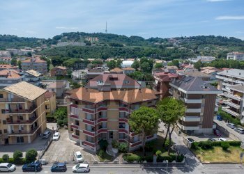 Edificio all\'aperto - Three-room apartment VIA DELLE NAIADI
 
7, Francavilla al Mare - photo 8