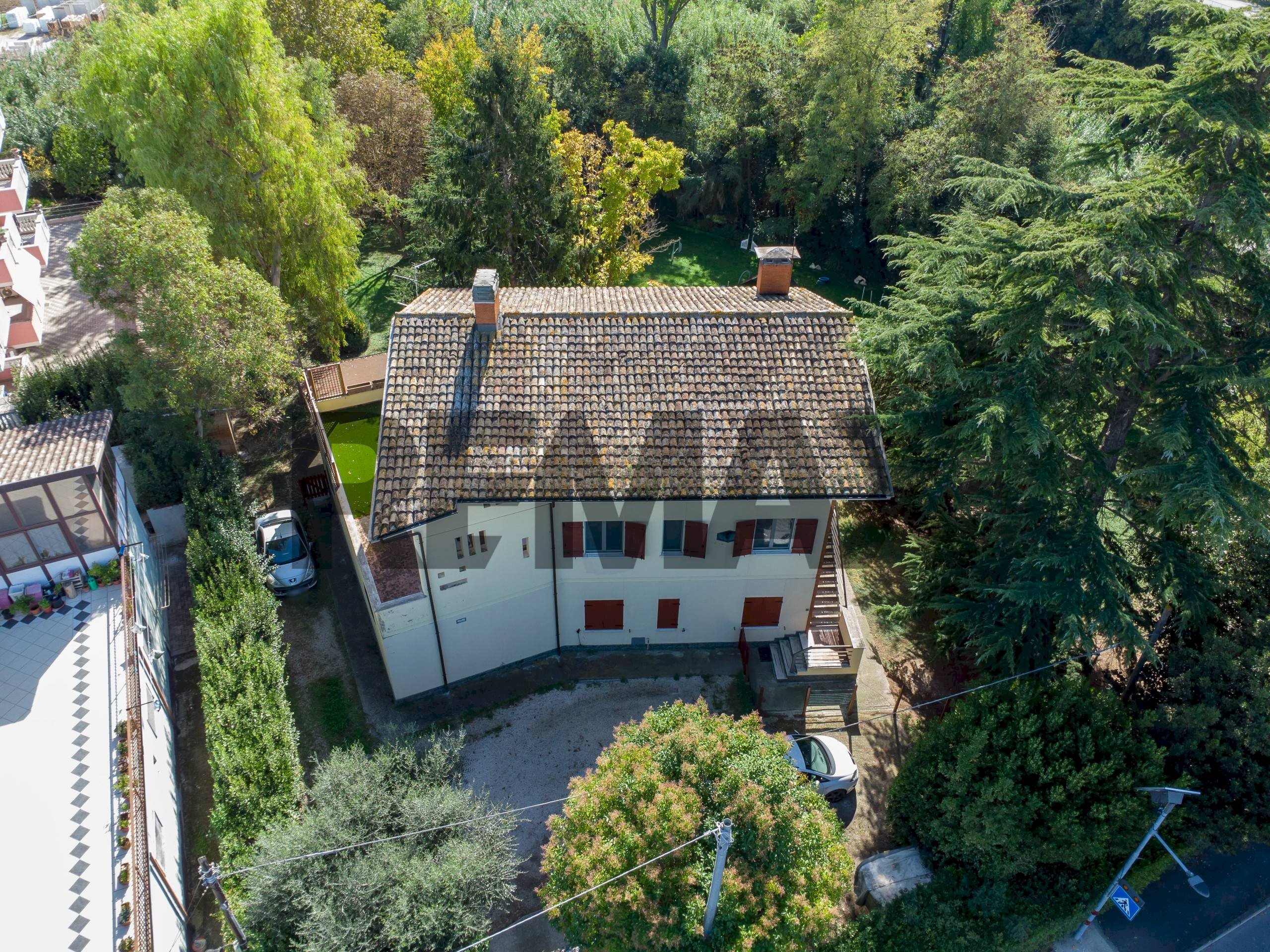 Casa all\'aperto - Casa indipendente via mare adriatico
 
22, Spoltore - foto 1