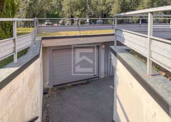 Foto 33 - Three-room apartment via SARCA
 
9, Desenzano del Garda - photo 33