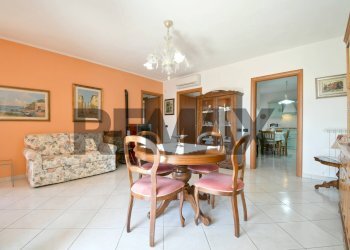 Sala da pranzo - Apartment via Cagliari
 
3, Dolianova - photo 7