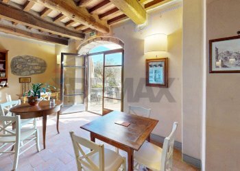 Sala da pranzo - Villa STRADA PROVINCIALE  MELOSA
 
157, Roccastrada - photo 19