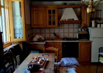 Foto 13 - Trilocale VIA DELLA ROCCA
 
2, Chiusi della Verna - foto 13