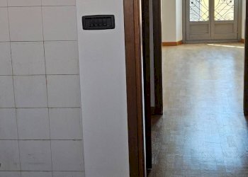 Interno palazzo - Trilocale via Festa del Perdono, Milano - foto 8