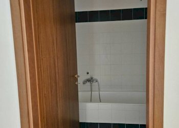 Bagno - Trilocale via Festa del Perdono, Milano - foto 13