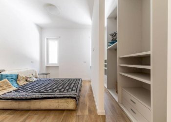 Camera da letto - Two-room apartment viale Cortina d'Ampezzo, 164, Roma - photo 10