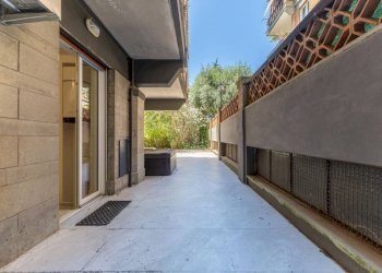 Cortile interno - Two-room apartment viale Cortina d'Ampezzo, 164, Roma - photo 19