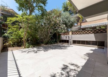 Giardino - Two-room apartment viale Cortina d'Ampezzo, 164, Roma - photo 20