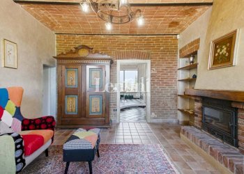 Salone - Villa strada Sabbionina, 16, Fubine Monferrato - photo 24