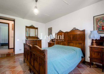 Camera da letto - Villa strada Sabbionina, 16, Fubine Monferrato - photo 34