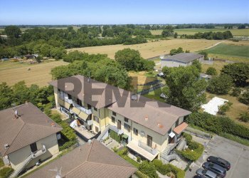 Casa all\'aperto - Bilocale Via Poggio delle Vigne
 
6, Quinzano d'Oglio - foto 2