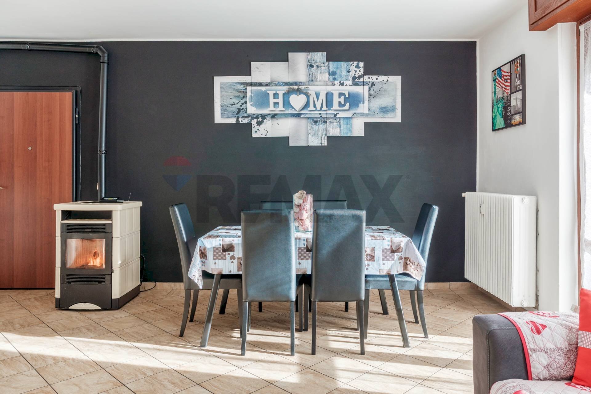 Sala da pranzo - Trilocale Via padile
 
11, Gardone Val Trompia - foto 1