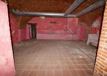 Interno non residenziale - Negozio piazza della Concordia, 2, Mondovì - foto 14