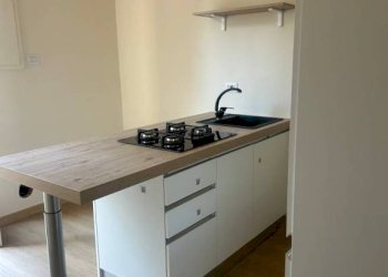 Cucina - Appartamento via Francesco Daverio, Varese - foto 2