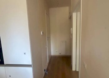 Corridoio - Appartamento via Francesco Daverio, Varese - foto 7