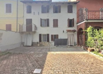 Facciata - Rustico via San Rocco, 45, Isola d'Asti - foto 1