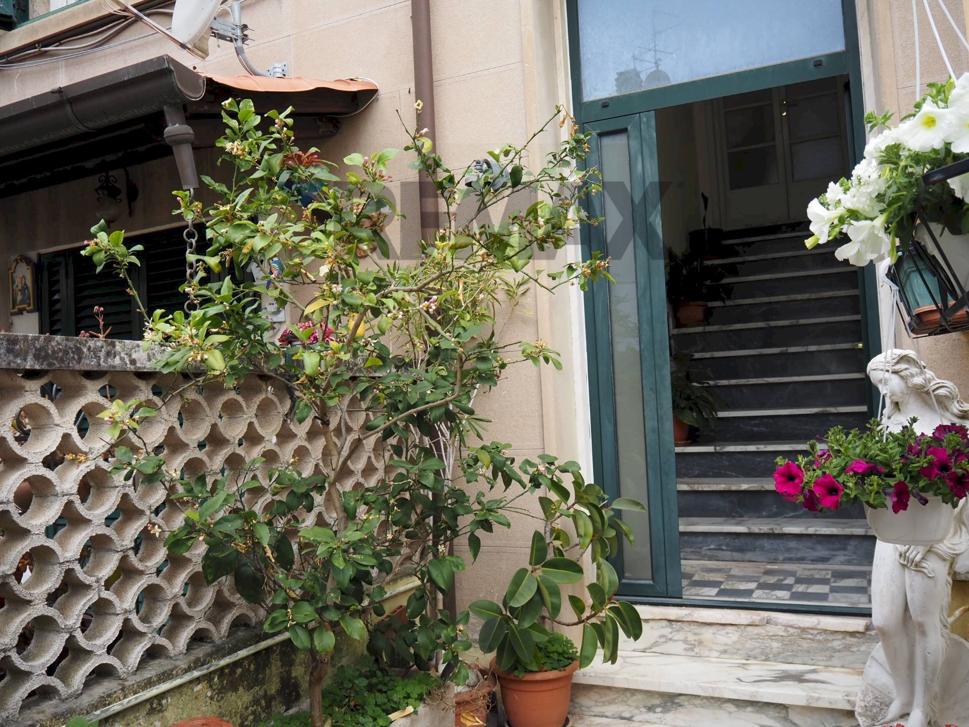 Scale - Casa indipendente Via Nazario Sauro
 
17, Viareggio - foto 1