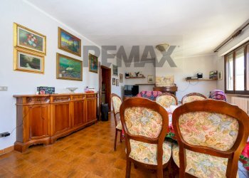 Sala da pranzo - Appartamento Via Vecchia del Picchianti
26, Livorno - foto 9
