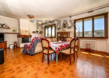 Sala da pranzo - Appartamento Via Vecchia del Picchianti
26, Livorno - foto 10