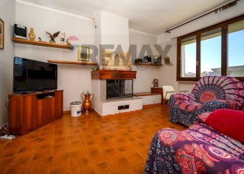 Soggiorno - Appartamento Via Vecchia del Picchianti
26, Livorno - foto 11