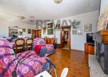 Sala da pranzo - Appartamento Via Vecchia del Picchianti
26, Livorno - foto 12