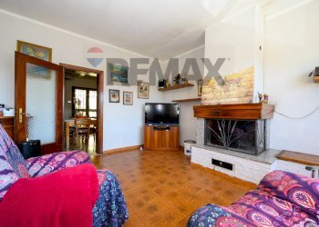Soggiorno - Appartamento Via Vecchia del Picchianti
26, Livorno - foto 13