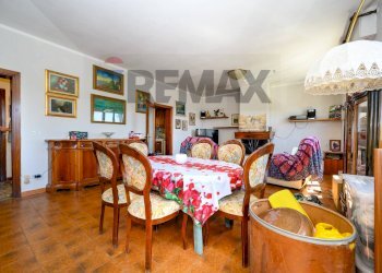 Sala da pranzo - Appartamento Via Vecchia del Picchianti
26, Livorno - foto 14